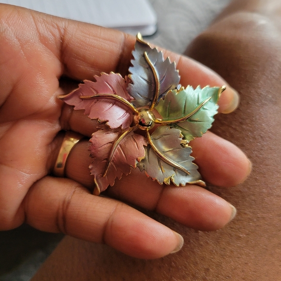 Jewelry - Vintage Pastel Multi Colored Enamel Plumeria Flower Brooch, Golf